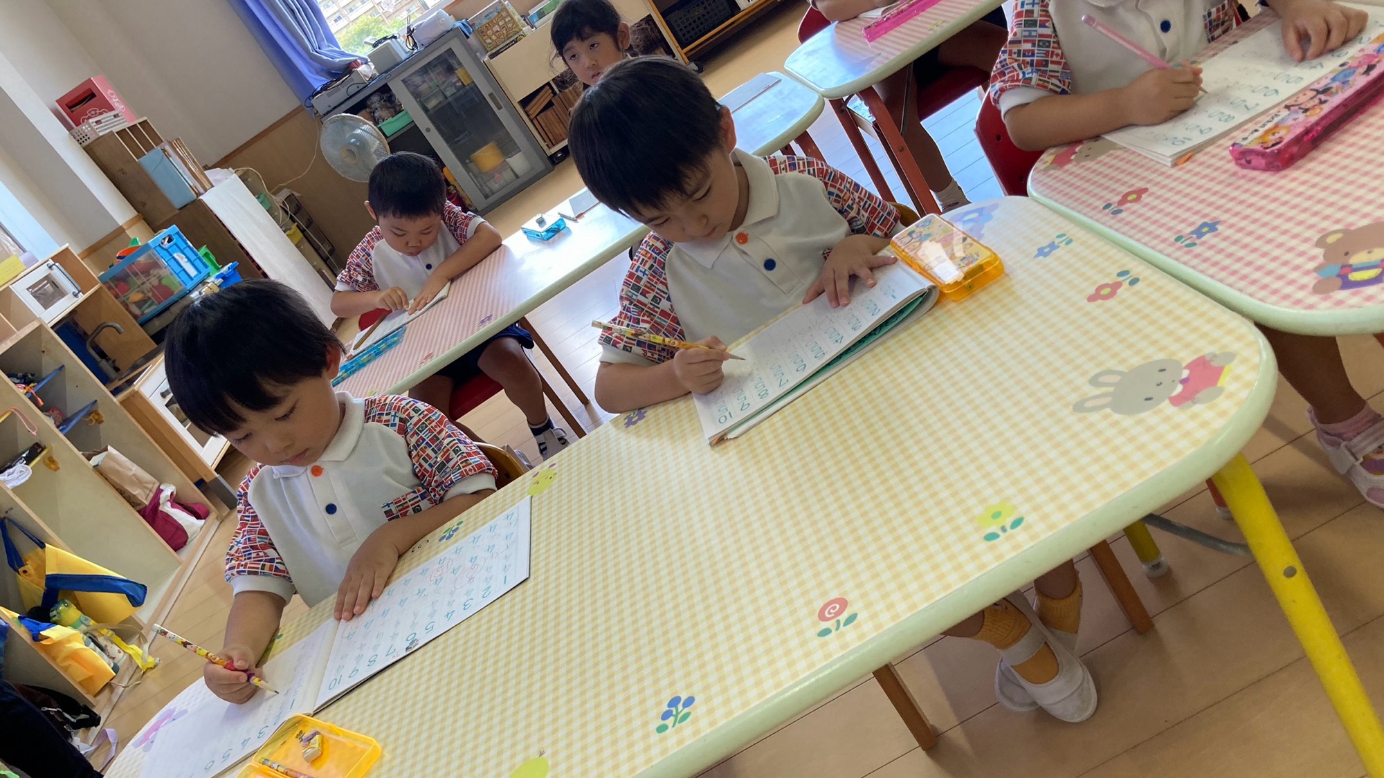 福岡県　京都郡　みやこ町　犀川　わくわくの幼稚園　のびのび幼https://waku2noki.com/7232/稚園　幼稚園　保育園　認定こども園　子ども　保育　弁当　ママ弁当　遠足　年長　年中　年少　未満児　みやこ町保育園　行橋市幼稚園　よちよち広場　言葉遊びかるた遊び　表現遊び　外遊び　お花見　個人制作　マット遊び　体育遊び　らブロック遊び　滑り台　砂場　絵パズル　みのむし　クリスマス制作　お散歩　作品展　ボール遊び　花見　体操教室　指スタンプ製作　給食参観　時の記念日製作　年長製作　あそびワーク　あそび
七夕飾り　さんすうノート