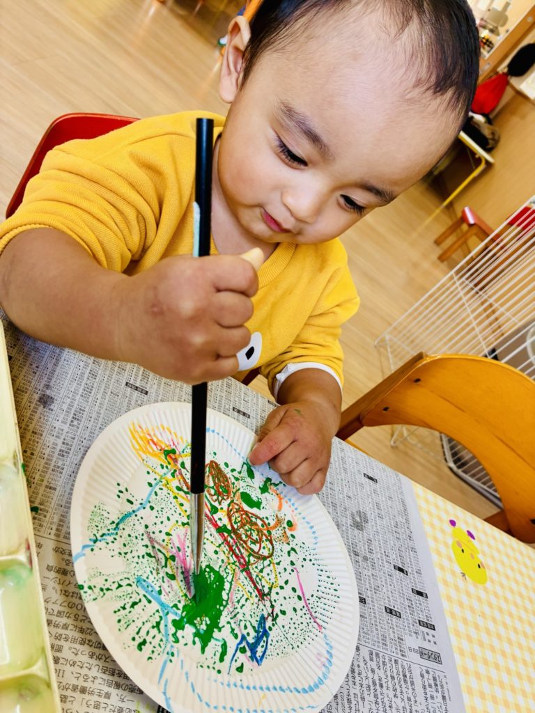 福岡県 京都郡 みやこ町 犀川 わくわくの幼稚園 のびのびhttps://waku2noki.com/7629/幼https://waku2noki.com/7232/稚園 幼稚園 保育園 認定こども園 子ども 保育 弁当 ママ弁当 遠足 年長 年中 年少 未満児 みやこ町保育園 行橋市幼稚園 言葉遊びかるた遊び 表現遊び 外遊び お花見 個人制作 マット遊び 体育遊び らブロック遊び 滑り台 砂場 絵パズル みのむし クリスマス制作 お散歩 作品展 ボール遊び 花見 体操教室 指スタンプ製作 給食参観 時の記念日製作 年長製作 あそびワーク あそび
七夕飾り 絵の具 道具箱整理福岡県 京都郡 みやこ町 犀川 わくわくの幼稚園 のびのびhttps://waku2noki.com/7629/幼https://waku2noki.com/7232/稚園 幼稚園 保育園 認定こども園 子ども 保育 弁当 ママ弁当 遠足 年長 年中 年少 未満児 みやこ町保育園 行橋市幼稚園 よちよち広場 言葉遊びかるた遊び 表現遊び 外遊び お花見 個人制作 マット遊び 体育遊び らブロック遊び 滑り台 砂場 絵パズル みのむし クリスマス制作 お散歩 作品展 ボール遊び 花見 体操教室 指スタンプ製作 給食参観 時の記念日製作 年長製作 あそびワーク あそび
七夕飾り 絵の具 千歳飴袋作り よちよち広場 クリスマスツリー
