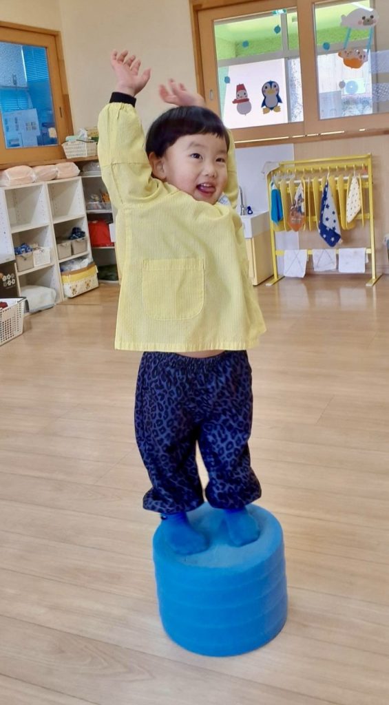 京都郡　みやこ町　犀川　わくわくの幼稚園　のびのびhttps://waku2noki.com/7629/幼https://waku2noki.com/7232/稚園　幼稚園　保育園　認定こども園　子ども　保育　弁当　ママ弁当　遠足　年長　年中　年少　未満　クリスマス福岡県　みやこ町保育園　行橋市幼稚園　クリスマス制作　お散歩　作品展　ボール遊び　体操教室　指スタンプ製作　給食参観　時の記念日製作　年長製作　あそびワーク　あそび　道具箱整理福岡県　よちよち広場　言葉遊びかるた遊び　表現遊び　外遊び　お花見　個人制作　マット遊び　体育遊び　ブロック遊び　滑り台　砂場　絵パズル　みのむし　クリスマス制作　お散歩　
七夕飾り　絵の具　紙粘土続き　3学期
新聞遊び　ままごと　いす取りゲーム