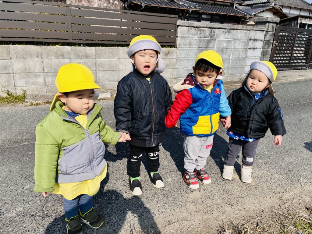 京都郡　みやこ町　犀川　わくわくの幼稚園　のびのびhttps://waku2noki.com/7629/幼https://waku2noki.com/7232/稚園　幼稚園　保育園　認定こども園　子ども　保育　弁当　ママ弁当　遠足　年長　年中　年少　未満　クリスマス福岡県　みやこ町保育園　行橋市幼稚園　クリスマス制作　お散歩　作品展　ボール遊び　体操教室　指スタンプ製作　給食参観　時の記念日製作　年長製作　あそびワーク　あそび　道具箱整理福岡県　よちよち広場　言葉遊びかるた遊び　表現遊び　外遊び　お花見　個人制作　マット遊び　体育遊び　ブロック遊び　滑り台　砂場　絵パズル　みのむし　クリスマス制作　お散歩　
七夕飾り　絵の具　紙粘土続き　3学期
新聞遊び　ままごと　いす取りゲーム